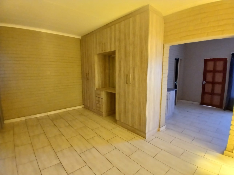 4 Bedroom Property for Sale in Kuruman Northern Cape